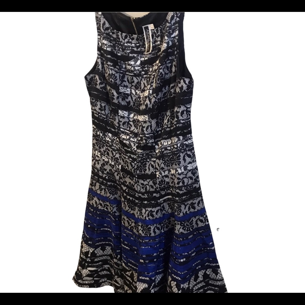 Julian Taylor Fit & Flare Sleeveless Dress with Black & White Lace pattern SZ 8